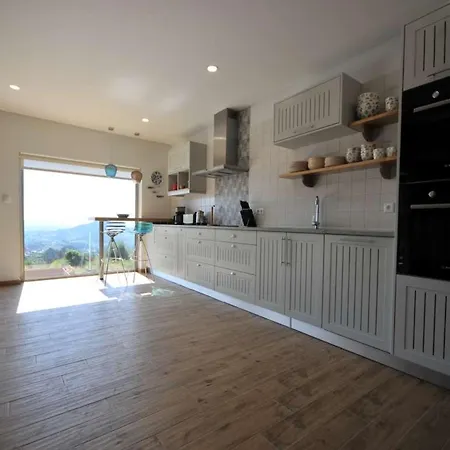Superb 4 Bedrooms Arrincao Sauna Stunning Valley Views
