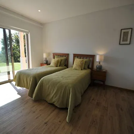 Superb 4 Bedrooms Arrincao Sauna Ponte de Lima