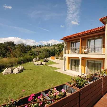 Superb 4 Bedrooms Arrincao Sauna * Ponte de Lima