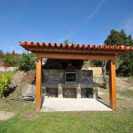 Superb 4 Bedrooms Arrincao Sauna *