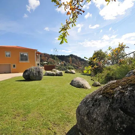 Villa Superb 4 Bedrooms Arrincao Sauna Ponte de Lima