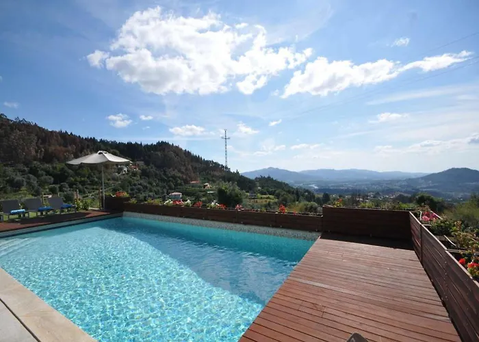 Villa Superb 4 Bedrooms Arrincao Sauna *